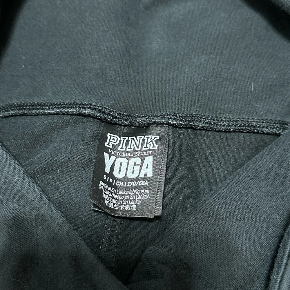 PINK Victoria's Secret Women’s Spandex Biker Shorts - Picture 7 of 10